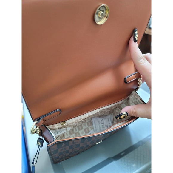 NWT London Fog 3 Piece Bag Set Marci Crossbody, Toiletry, & Tulip Satchel - Picture 12 of 13